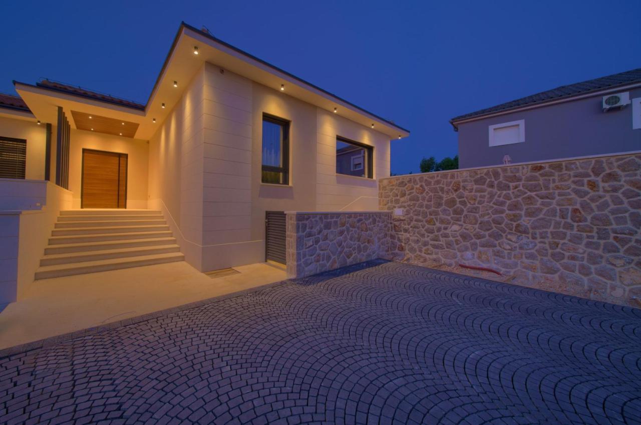 Villa Quarnaro With Heated Pool Омишаль Екстер'єр фото